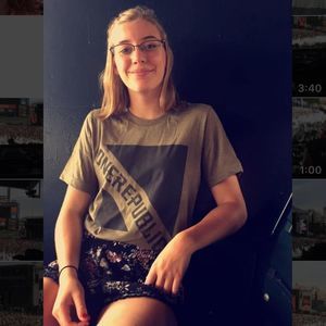 Meet your Posher, Kayla